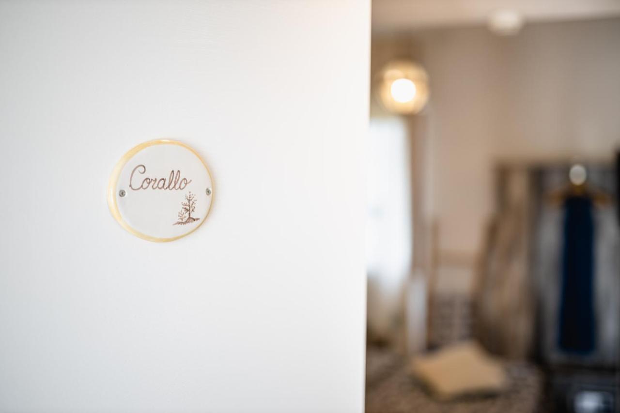 Love & Fama Hotel Sabaudia Exteriör bild